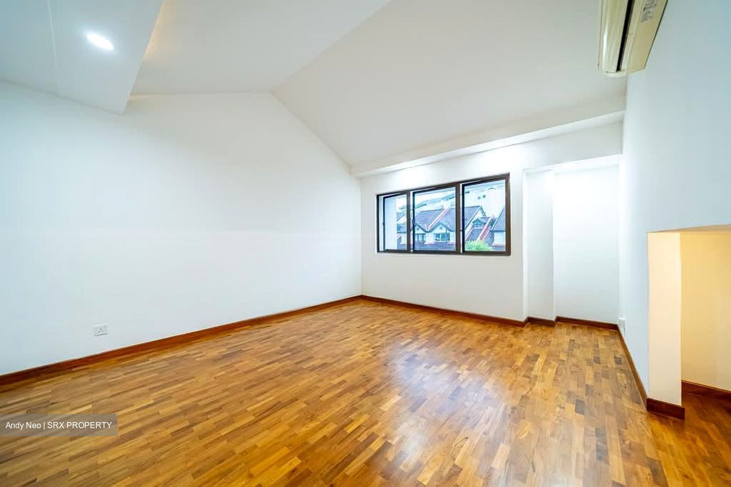Excelsior Gardens (D16), Terrace #576311551